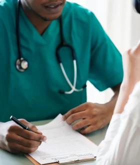 doctor-diagnose-patient-symptoms-hospital_53876-13387